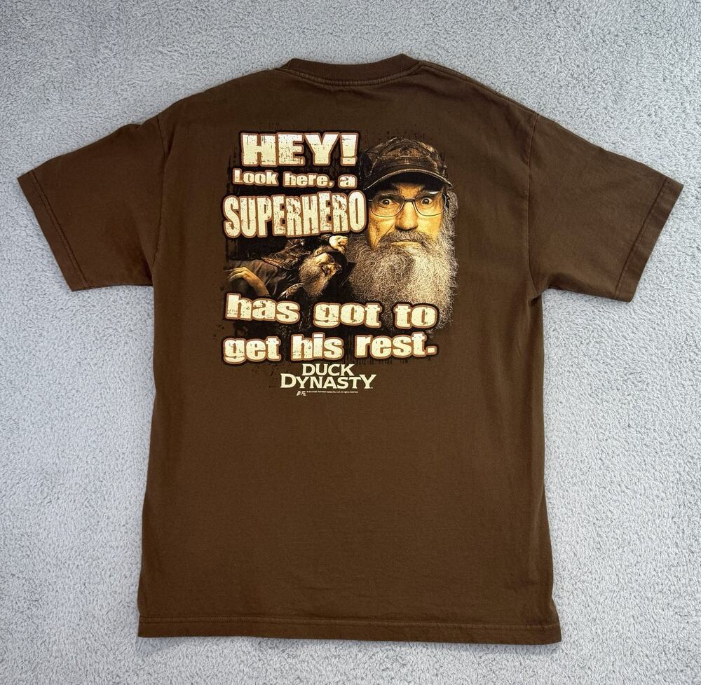 Duck Dynasty t-shirt HEY! Look here a SUPERHERO has got to get his rest Men Sz L